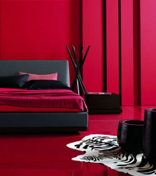 غرفتك بالأحمر الدافئ