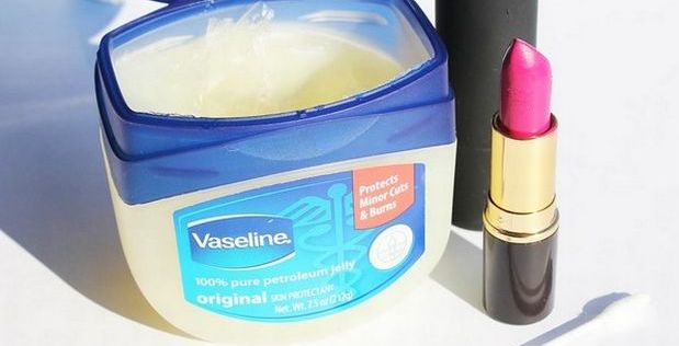 طرق مفيدة لإستخدام الفازلين في المكياج