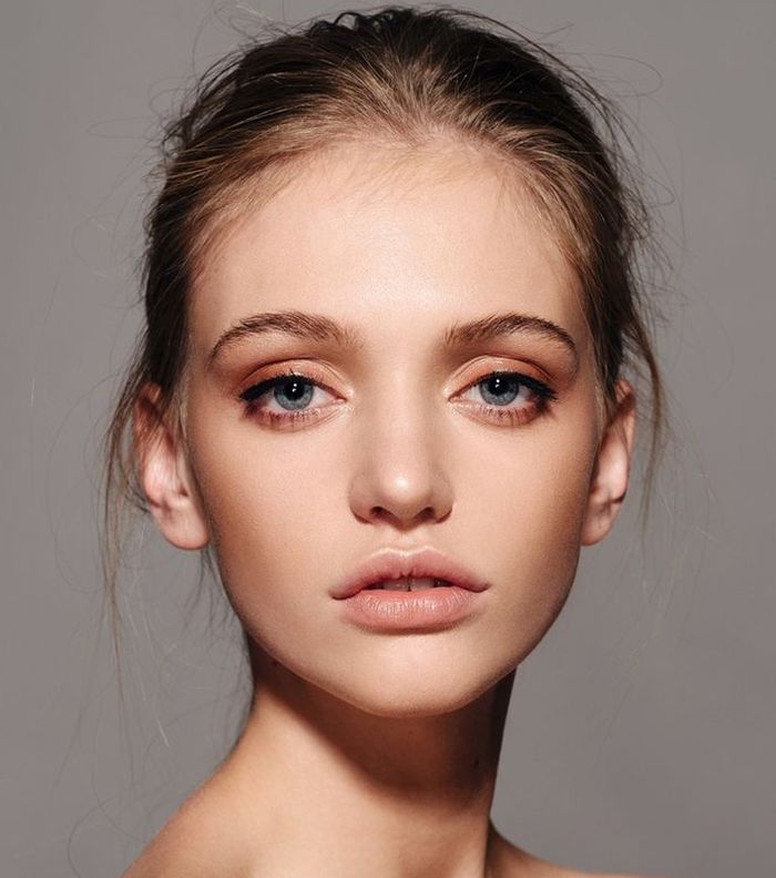 خلطات سحرية تفيد كمرطب للبشرة الجافة