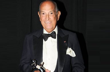 وفاة أوسكار دي لارينتا