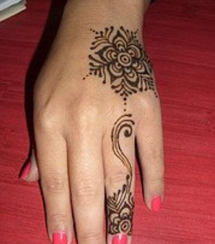 صور اجمل رسم حنا للعروس