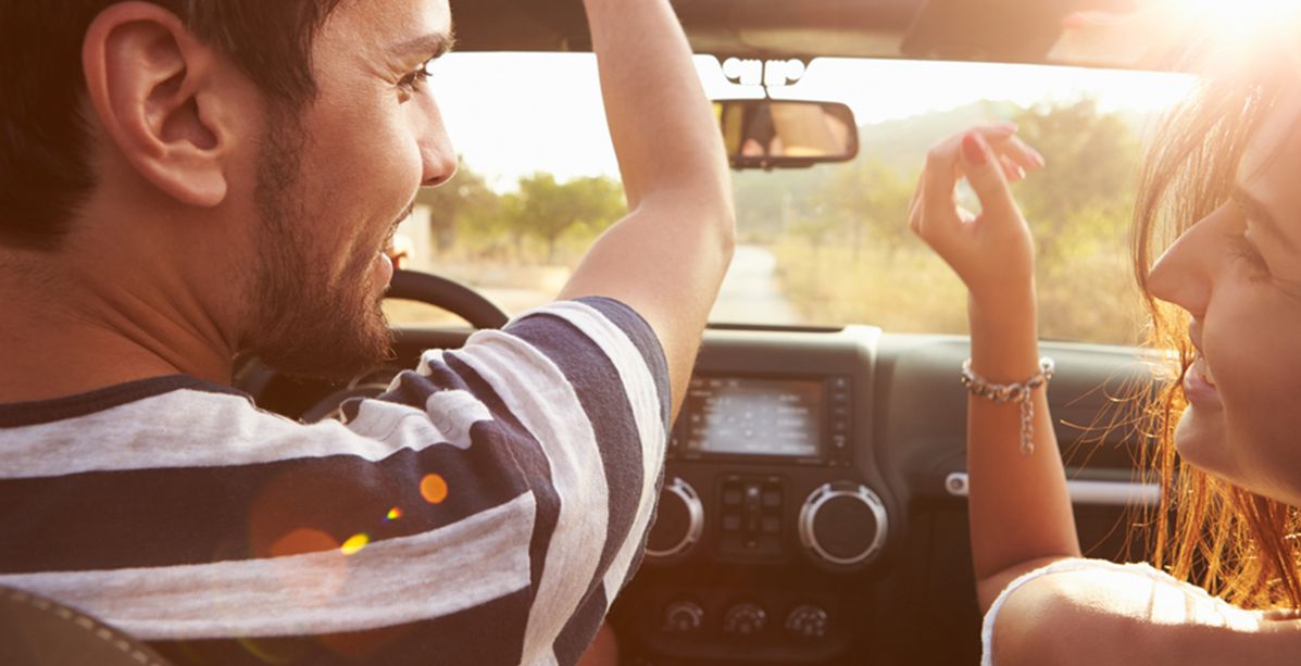 الخبراء يحددون العمر المثالي لنجاح أي علاقة عاطفية