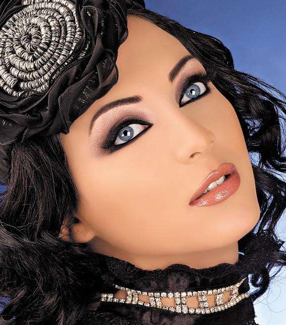 ماكياج مميز لسلاف بتوقيع خبير التجميل أحمد قبيسي