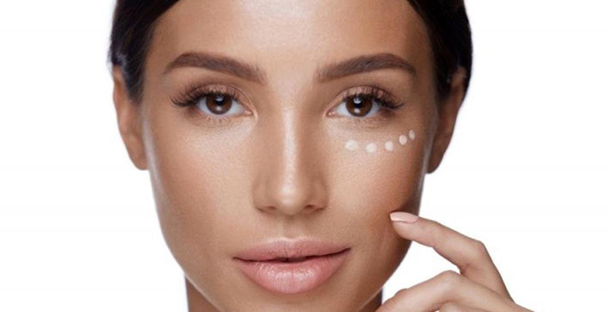 4 مأكولات تعزز مظهر الهالات السوداء وشوائب العينين