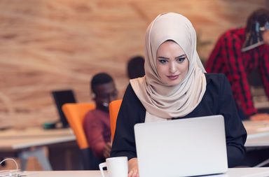 ما أهمية تعزيز الصحة النفسية على الفرد والمجتمع؟