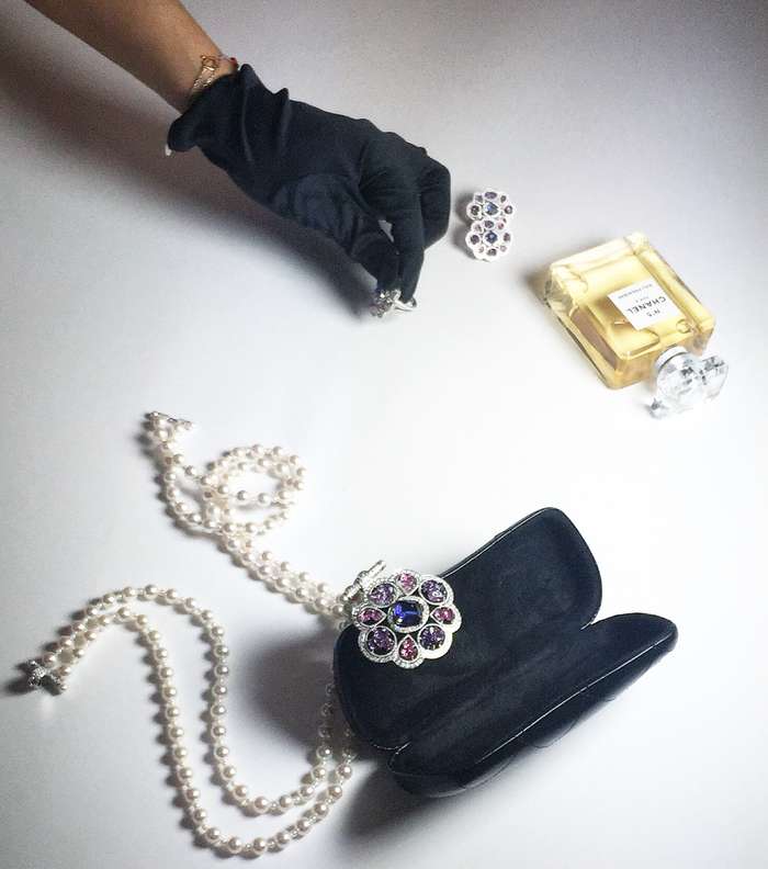 وراء كواليس جلسة تصويرية لمجوهرات Les Talismans