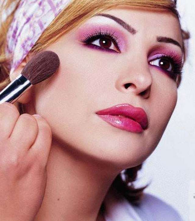 مكياج فوشي ناعم