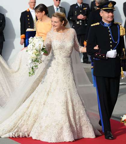 الطرحة تجاوزت الأربعة أمتار مع ستيفاني 