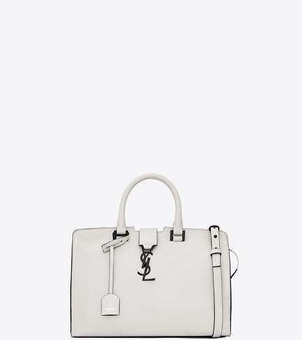 احصلي على اجمل الاطلالات مع حقيبة Monogram Saint Laurent Cabas Bag