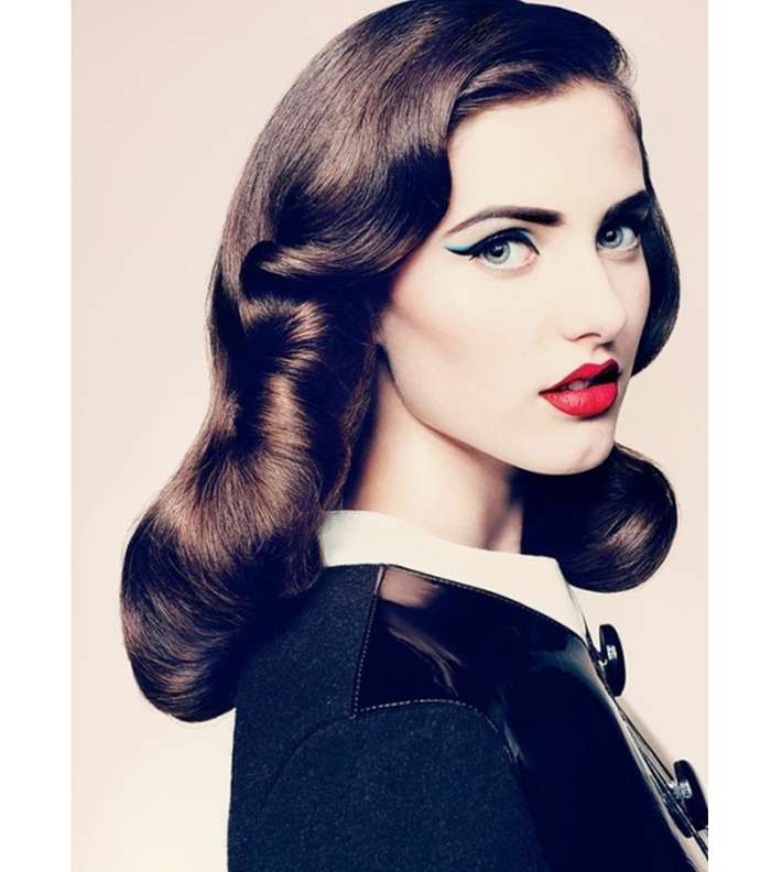 تسريحات ريترو شعر طويل