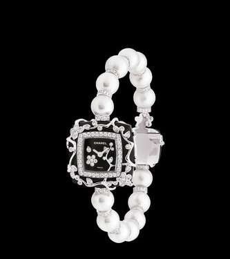لاطلالة راقية، اختاري ساعات CHANEL المزينة بالماس واللؤلؤ