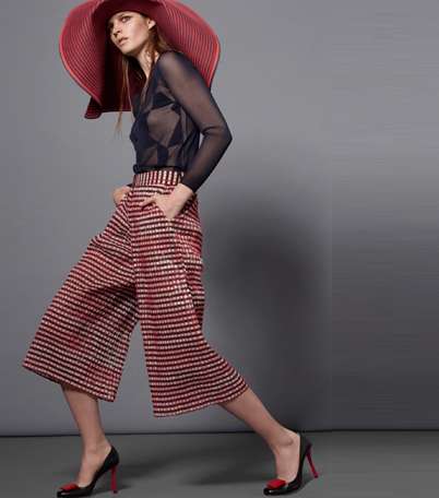 اكتشفي ازياء جيورجيو أرماني من مجموعة Resort 2016