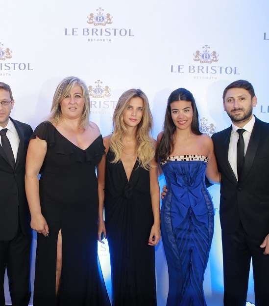 فريق عمل luxury limited editions  الجهة المنظمة للحفل