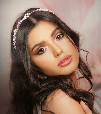 ماكياج عروس ناعم بتوقيع هالة عجم