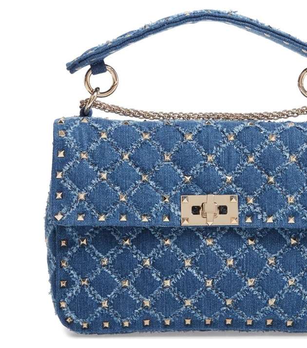 حقيبة Rockstud من فندي بقماش الدنيم