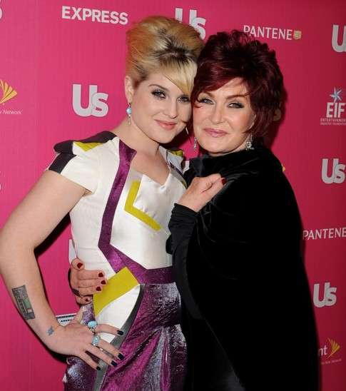 الجمال وخفّة الظل مع كيلي أوزبورن ووالدتها