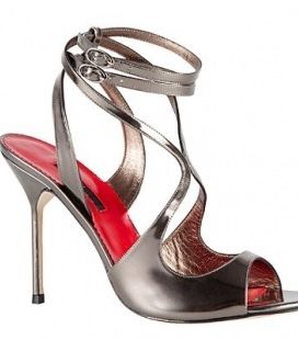 أجمل الأحذية لشتاء 2012 من كارولينا هيريرا