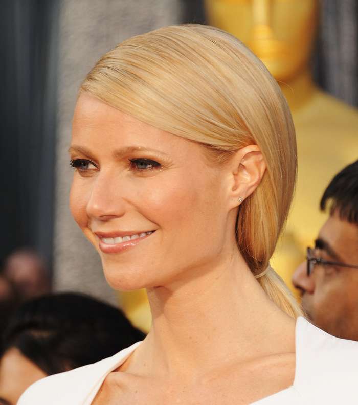 غوينث بالترو وإطلالة حفل الأوسكار في العام 2011