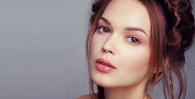 إطلالة جميلة من دون مكياج