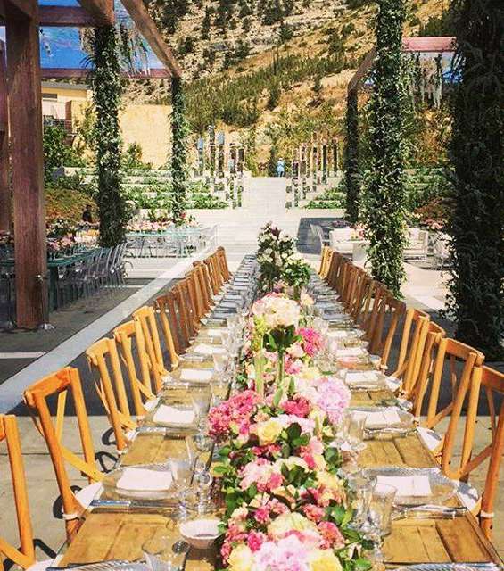 طاولات الزفاف في أحد احتفالات زفاف باسل فرنجية