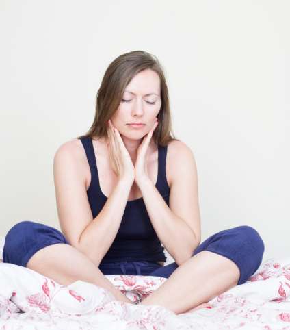 ما هي اعراض التهاب الحلق | عوارض أوجاع الحلق