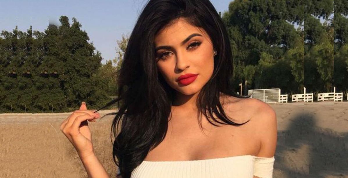 كايلي جينر تكشف عن الأكلة التي انقطعت عنها لتخسر وزناً