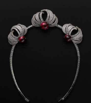 نيكول كيدمان تتألق في فيلم Grace of Monaco بتاج ماسي مميّز من توقيع Cartier