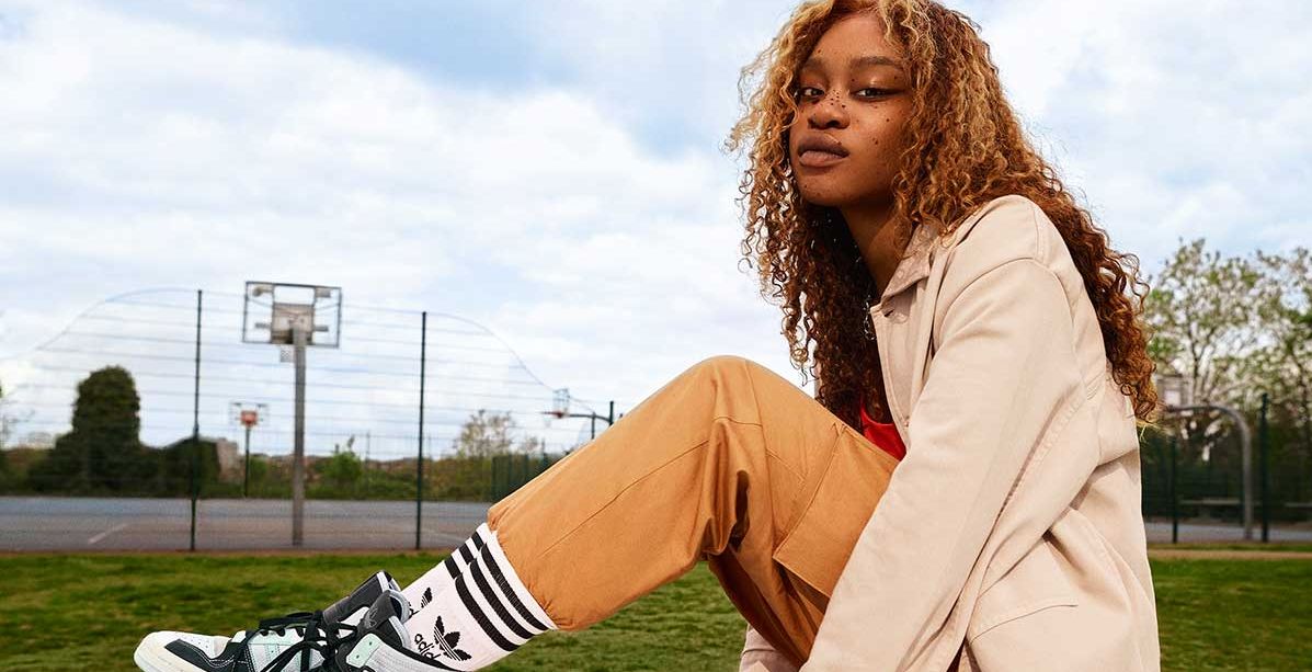 ملابس واكسسوارات رياضية لخريف وشتاء 2021 2022