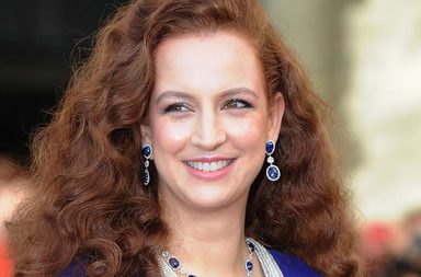 لن تصدّقي كم كانت لالا سلمى جميلة في طفولتها! 