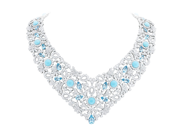 التصميم الثالث: عقد فاخر من Van Cleef & Arpels