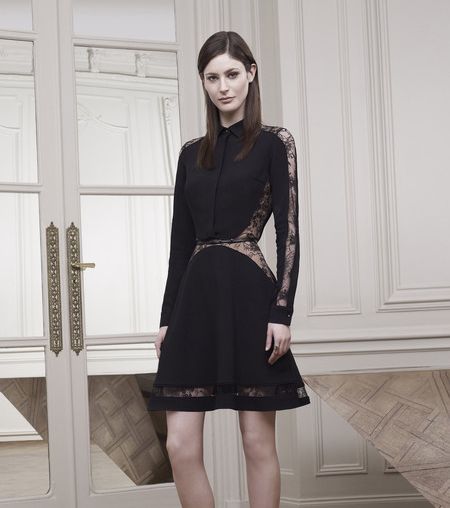 من مجموعة إيلي صعب Resort 2015، إليك أجمل الفساتين القصيرة