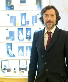 كل ما تريدين معرفته من اخبار ومعلومات وصور ووثائق عن Stéphane Humbert Lucas