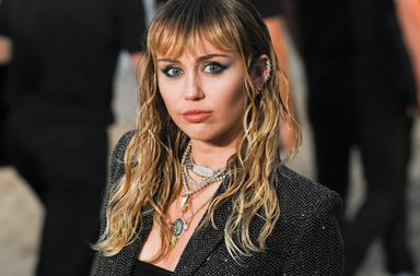 مايلي سايرس بقصة شعر جديدة! 