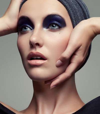 حيل ماكياج الوجه الصغير، على طريقة Emily Rose Van Raay