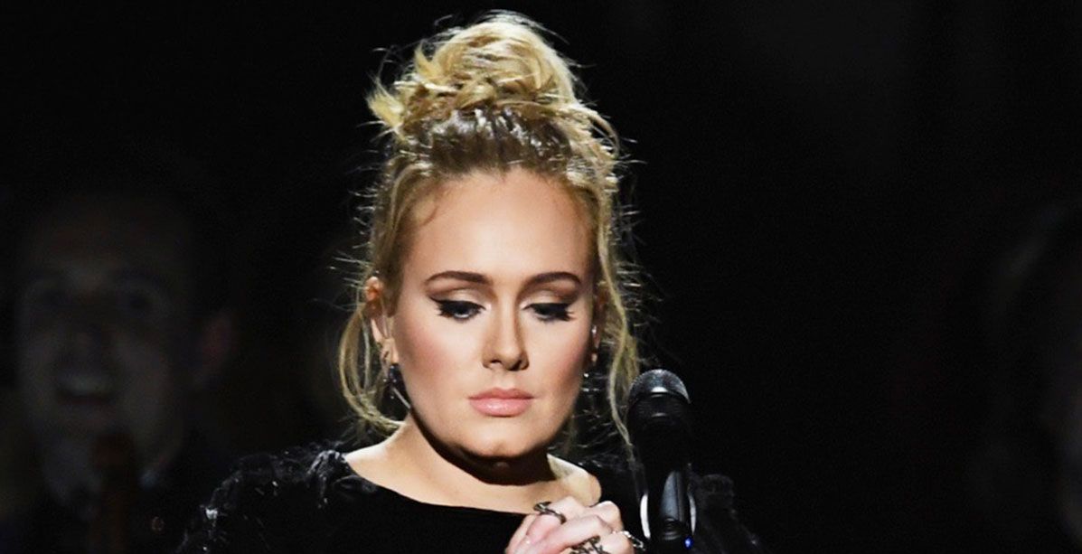 أحدث صورة لأديل تظهرها نحيفة جداً لدرجة إثارة قلق معجبيها!