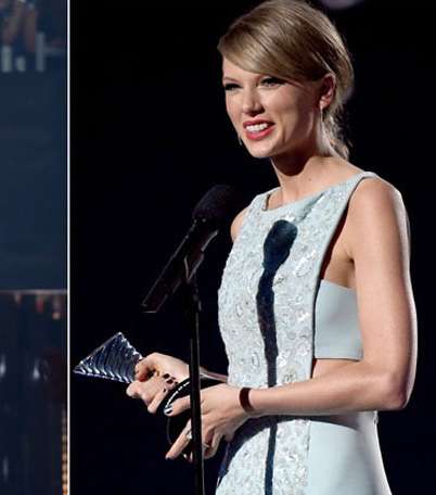بالصور، اكتشفي فساتين النجمات في حفل ACM Awards 2015
