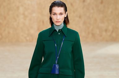 ابرز التصاميم من اسبوع الموضة الباريسي لخريف وشتاء 2020 2021