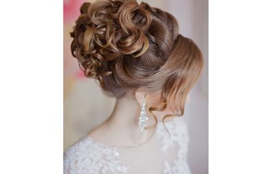 تسريحات شعر مرفوعه ناعمه