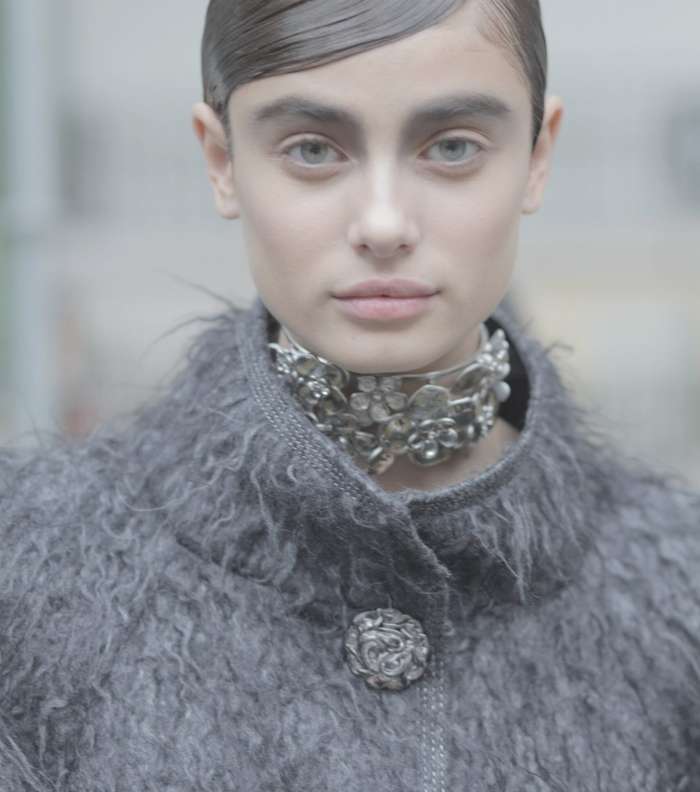 البشرة متألّقة كالعادة مع CHANEL 