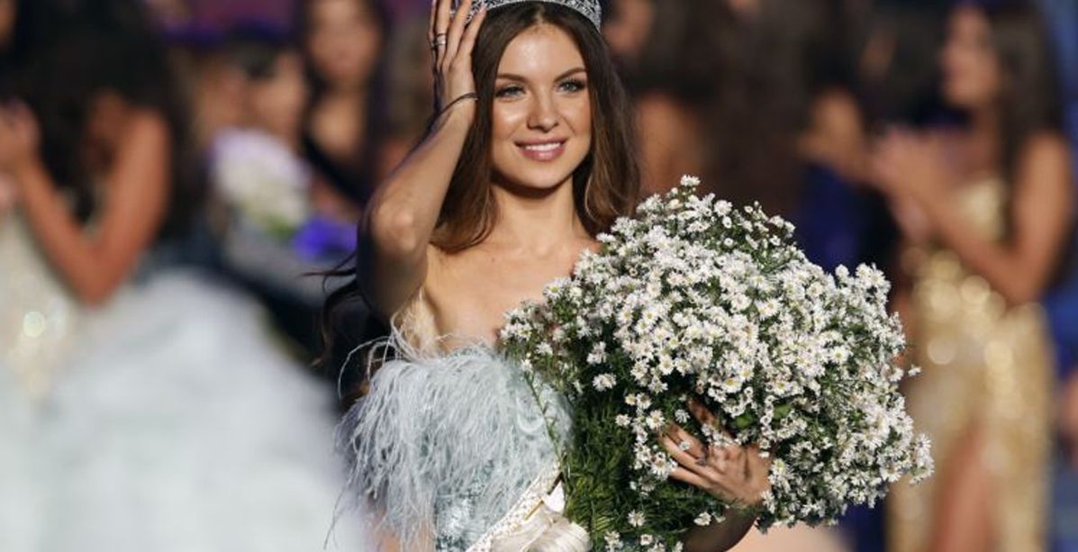صور تظهر الشبه الكبير بين ملكة جمال لبنان وملكة جمال روسيا!