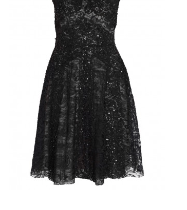 فستان دانتيل من إيلي صعب 2013