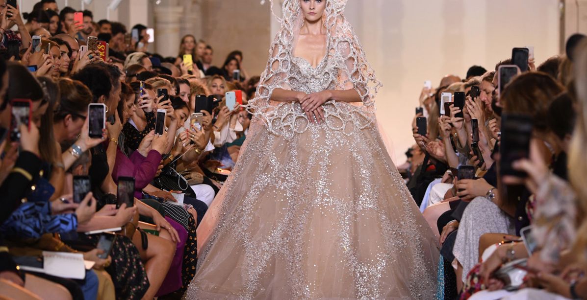 أبرز فساتين زفاف أسبوع الأزياء الراقية في باريس لخريف وشتاء 2019