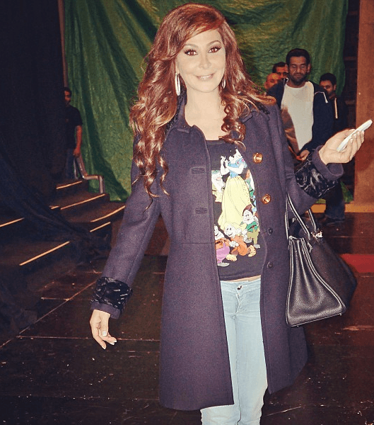 اليسا تختار حقيبة بيركن من هيرمس