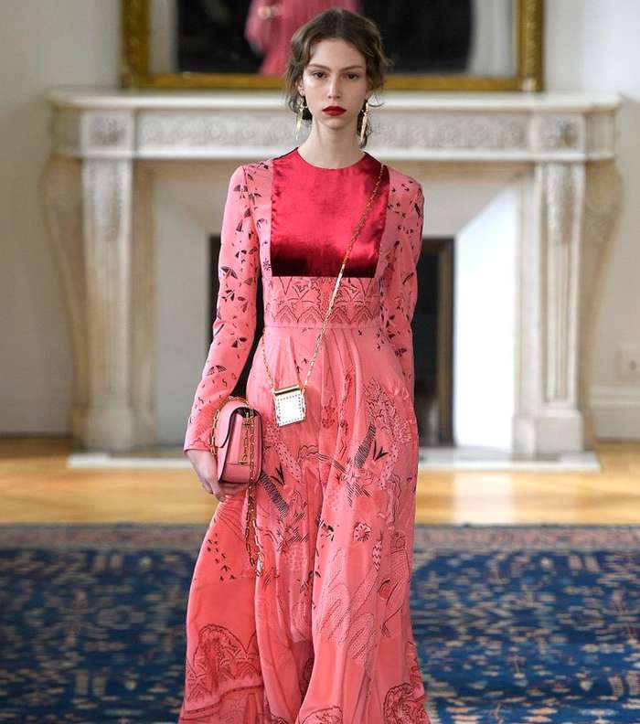 موديلات جديده للفساتين بالصور