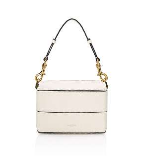تعرفي على آخر صيحات الموضة مع دار Lanvin