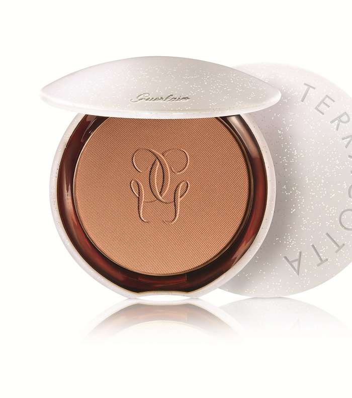 البودرة: مستحضر أيقوني مع Guerlain