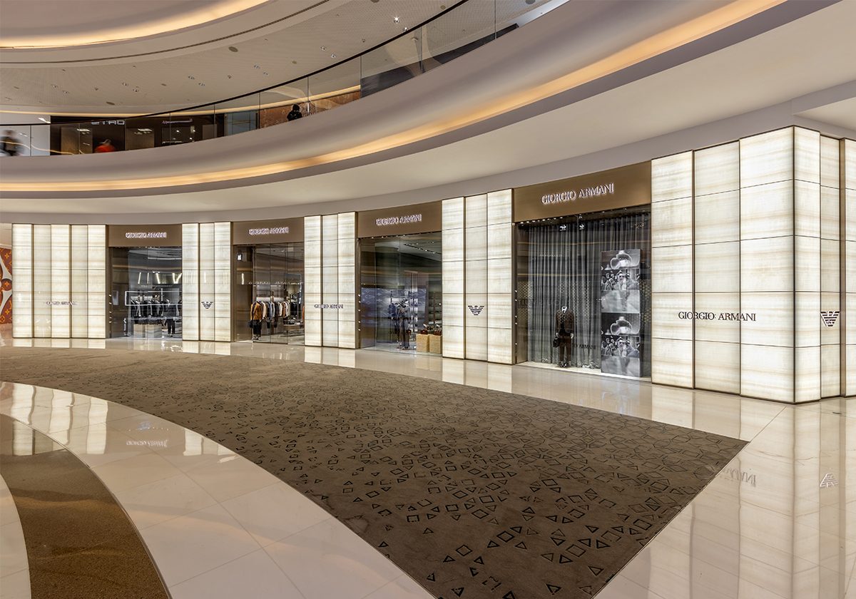 ارماني تعلن عن اعادة افتتاح متجرها في دبي مول