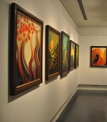 صور من معرض المرأة والفنون العالمي 2014 في الإمارات