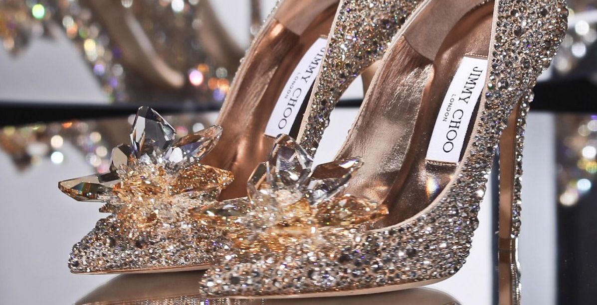 اي ماركة اشترت علامة Jimmy choo