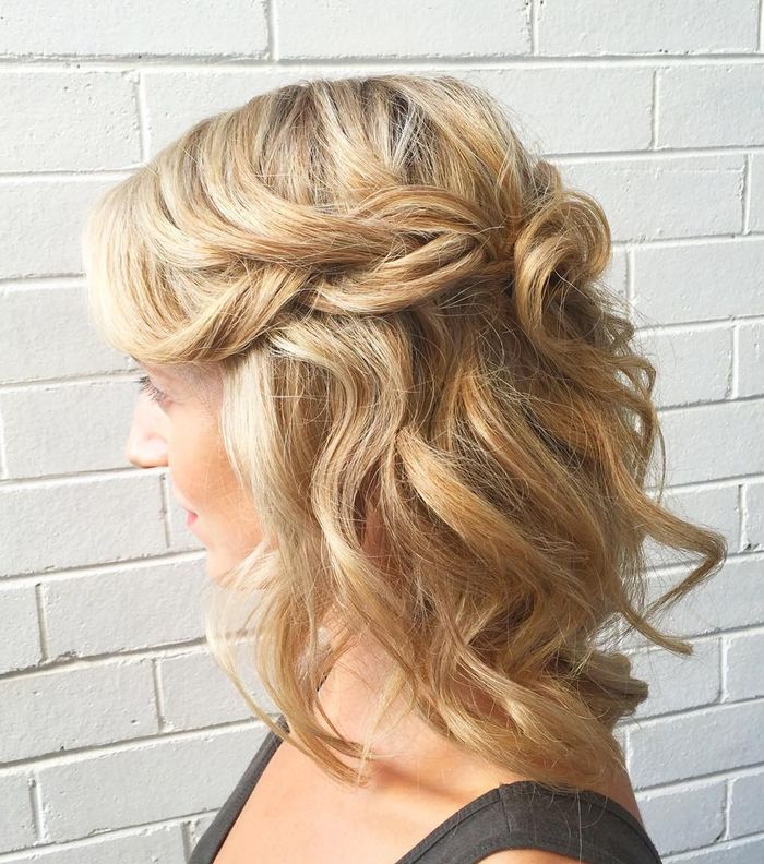 صور اجمل تسريحات للشعر المتوسط